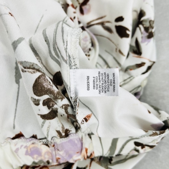 Drew Ivory Floral Print Cropped Button Front Blouse Size Medium Cottagecore - Picture 8 of 9